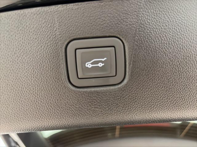 new 2025 Chevrolet Blazer car, priced at $36,985