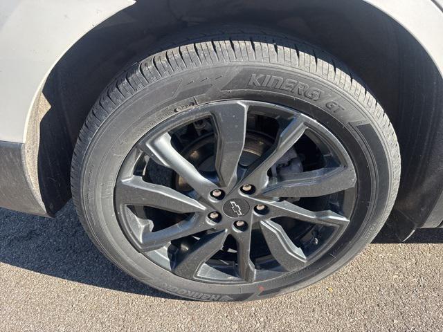 used 2023 Chevrolet Equinox car, priced at $22,595