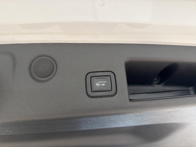 used 2023 Chevrolet Equinox car, priced at $21,995