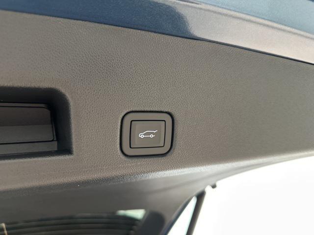 new 2026 Chevrolet Traverse car, priced at $41,876