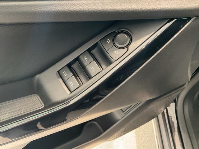 new 2026 Chevrolet Equinox car, priced at $31,083