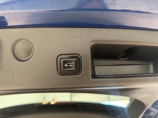 used 2022 Chevrolet Equinox car, priced at $20,495