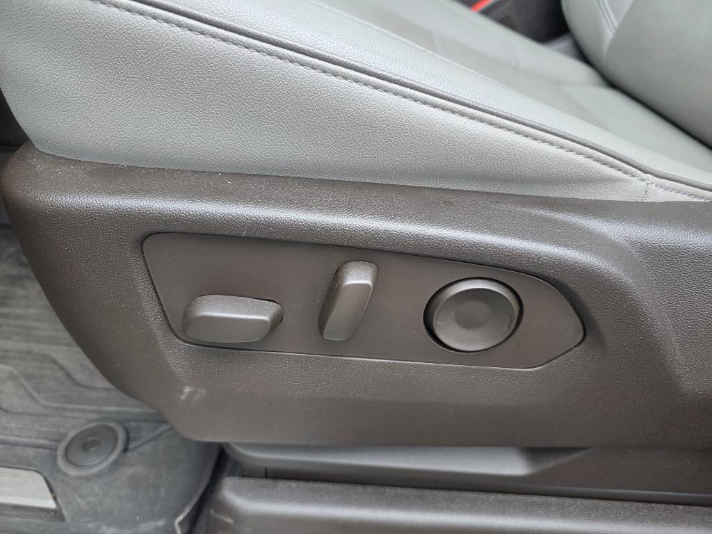 used 2023 GMC Yukon car, priced at $58,995