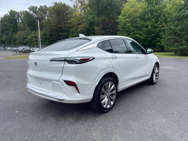 new 2025 Buick Envista car, priced at $30,335