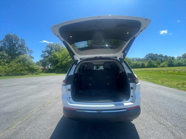 used 2021 Jeep Grand Cherokee L car, priced at $33,995