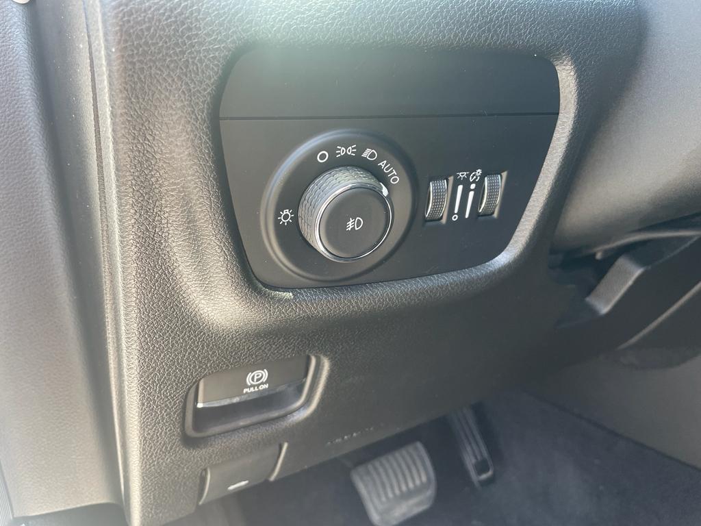 used 2021 Jeep Grand Cherokee L car, priced at $30,495