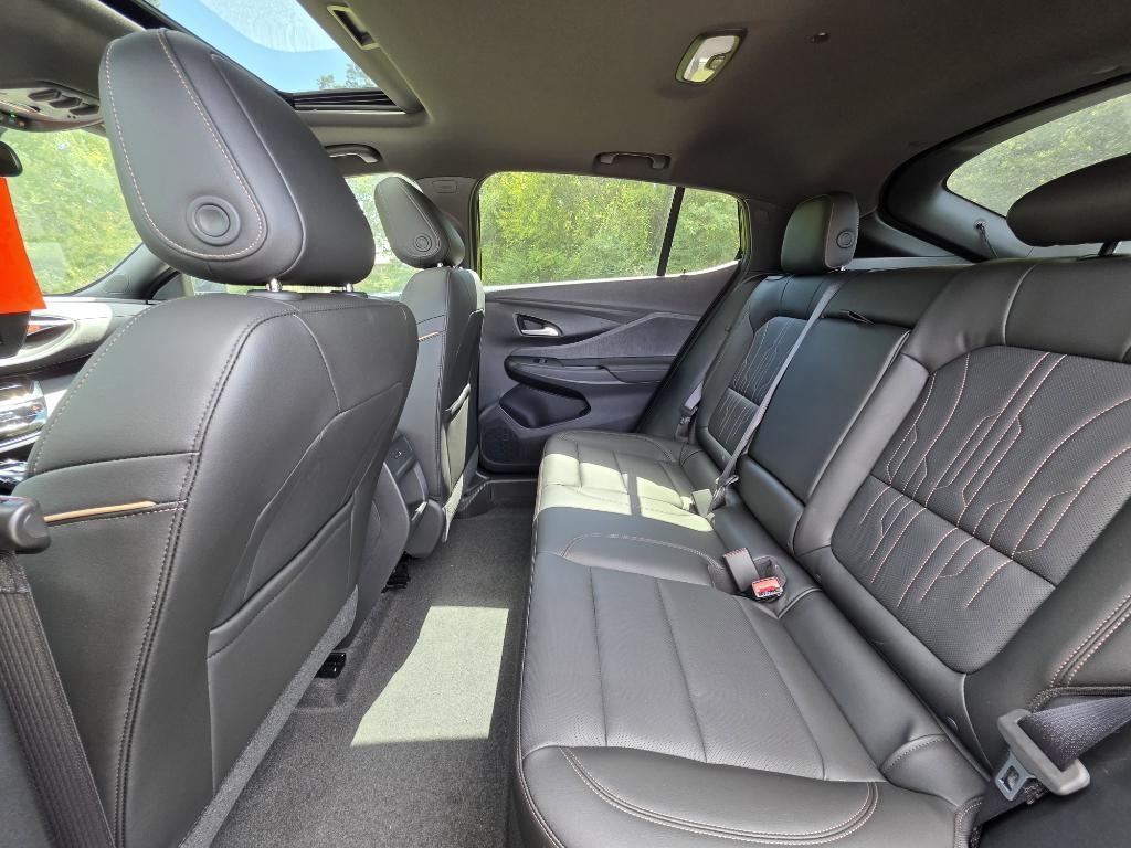 new 2025 Buick Envista car, priced at $31,625