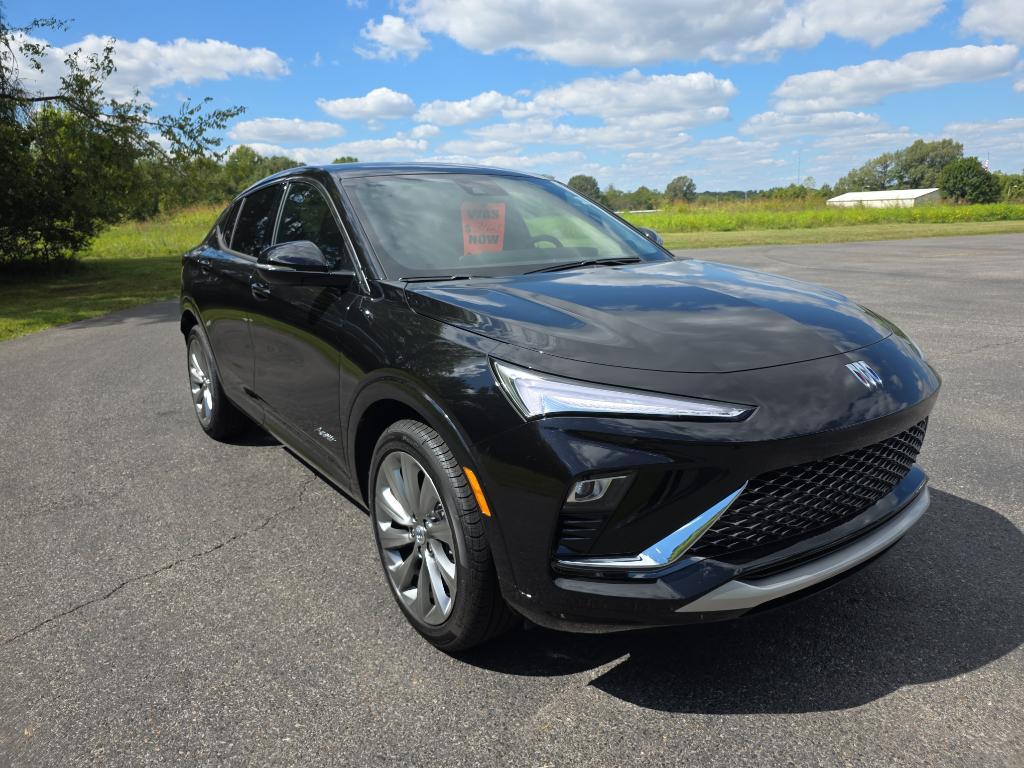 new 2025 Buick Envista car, priced at $31,625