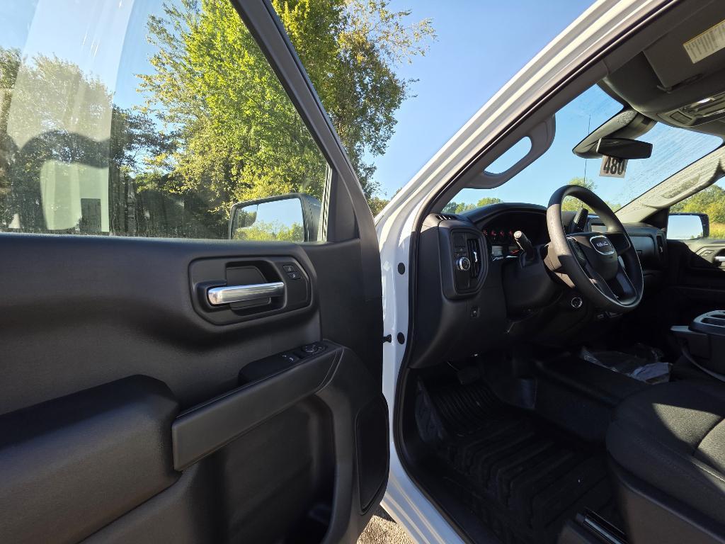 new 2026 GMC Sierra 1500 car, priced at $44,555