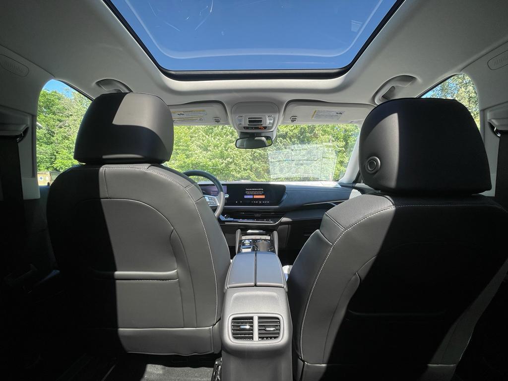 new 2025 Buick Envision car, priced at $43,240