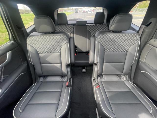 new 2025 GMC Acadia car, priced at $62,650