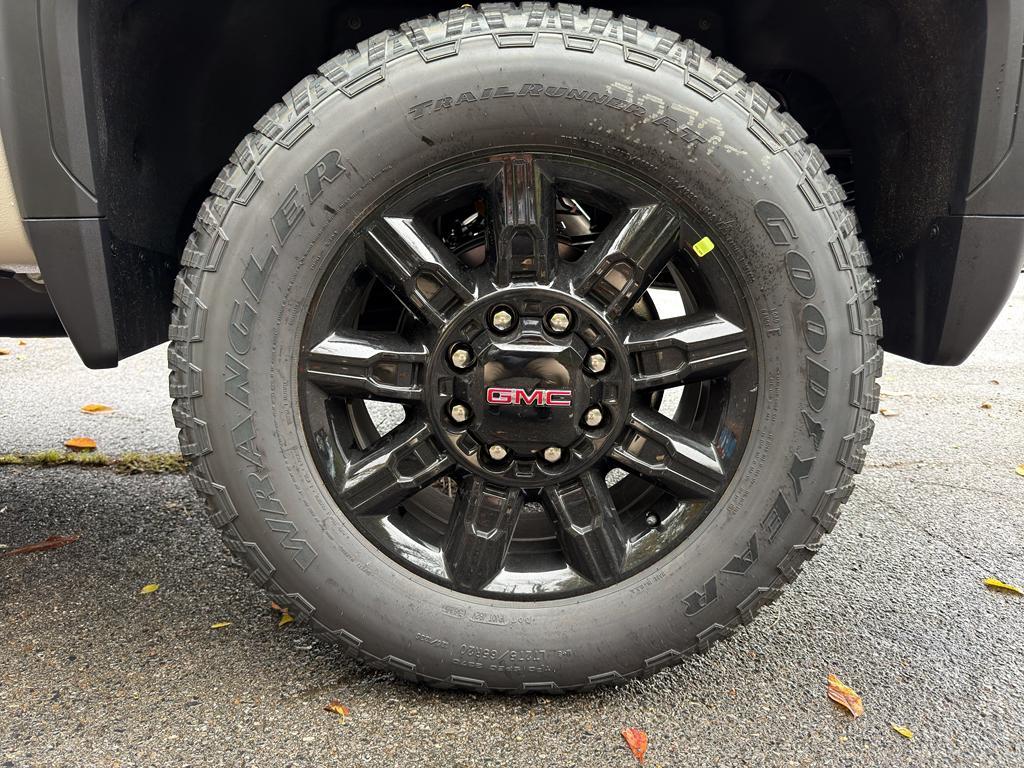 new 2026 GMC Sierra 2500 car, priced at $79,030