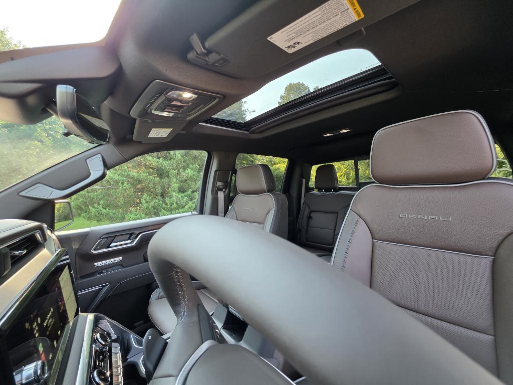 new 2026 GMC Sierra 1500 car, priced at $80,090