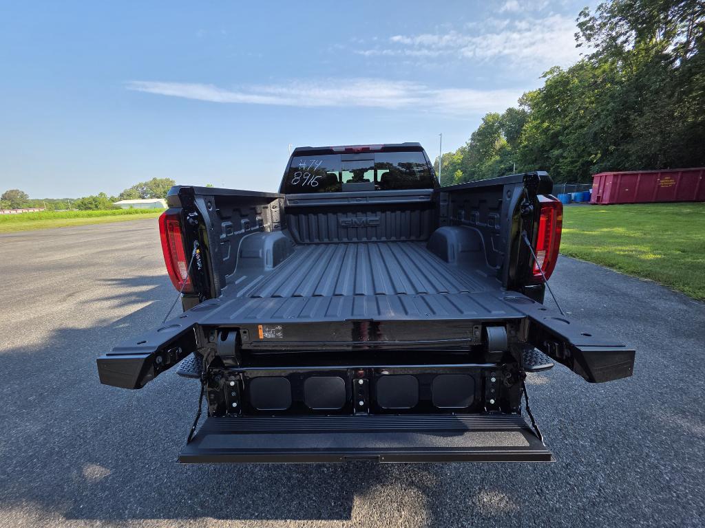 new 2026 GMC Sierra 1500 car, priced at $80,090