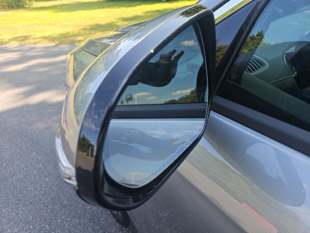 new 2025 Buick Envista car, priced at $31,625