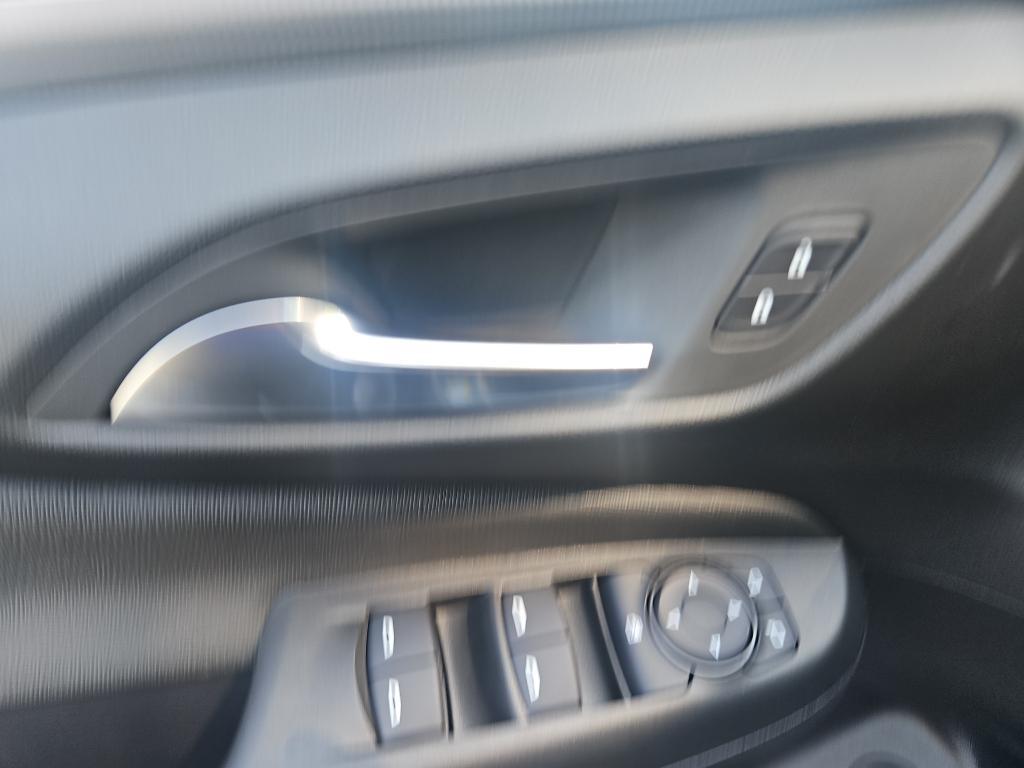 new 2025 Buick Envista car, priced at $31,625