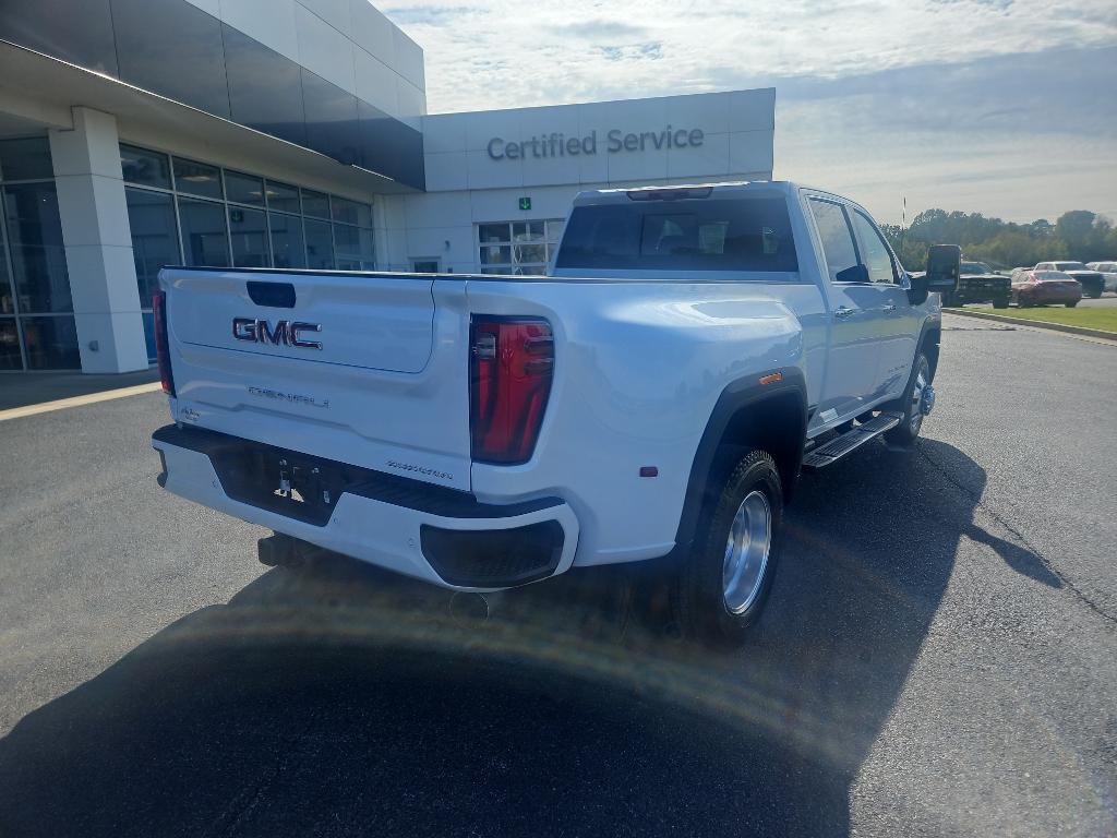new 2026 GMC Sierra 3500 car, priced at $95,160