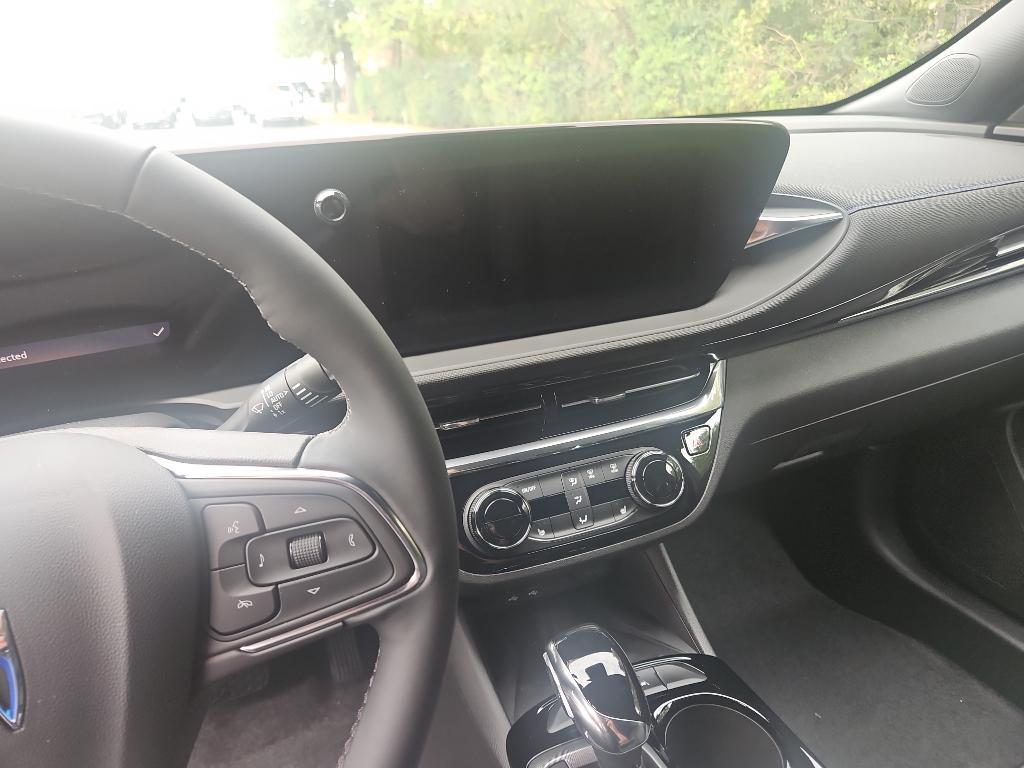 new 2026 Buick Envista car, priced at $30,115