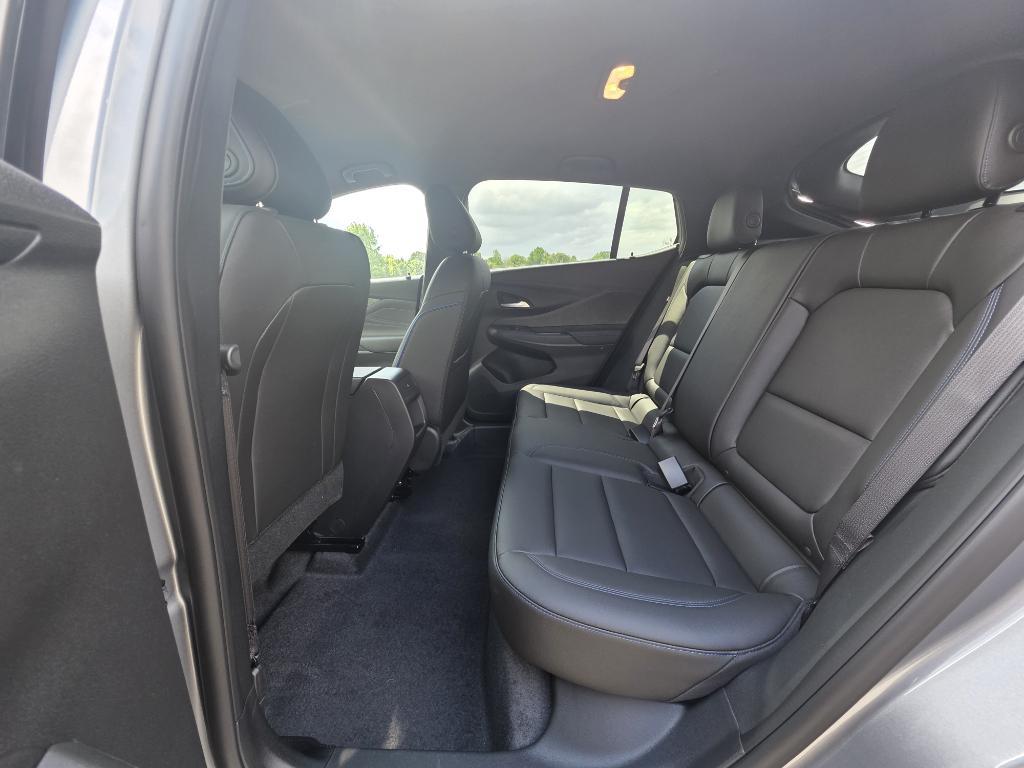 new 2025 Buick Envista car, priced at $29,315