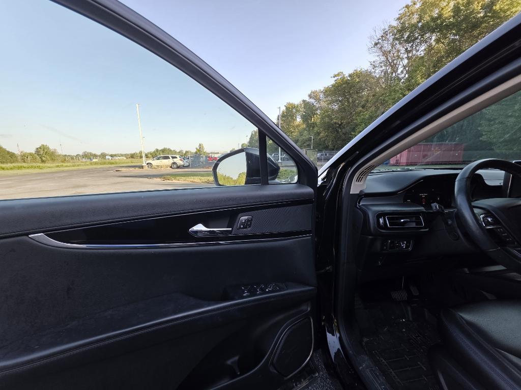 used 2022 Lincoln Nautilus car, priced at $29,995