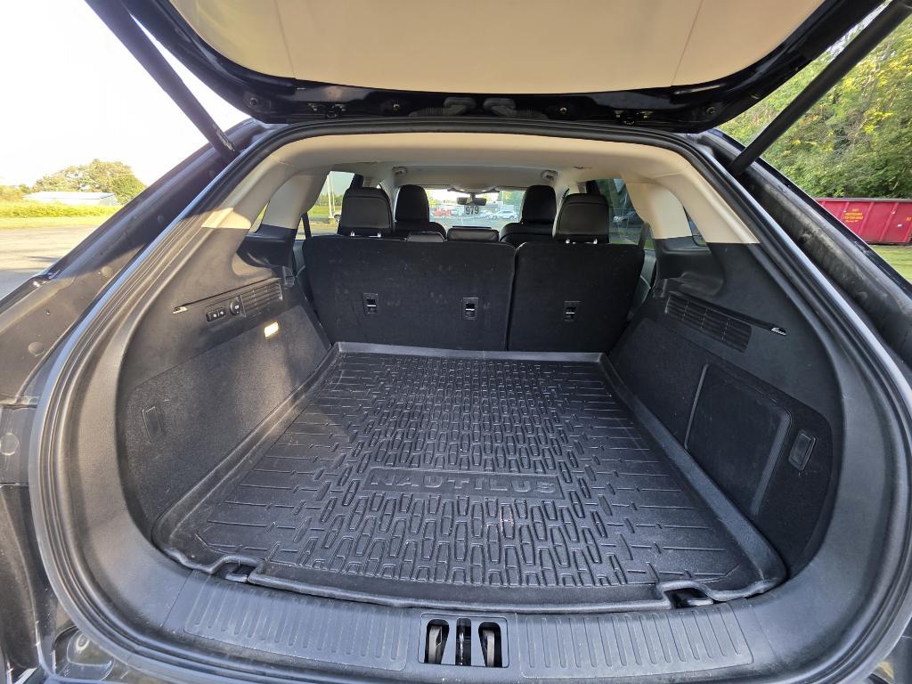 used 2022 Lincoln Nautilus car, priced at $29,995