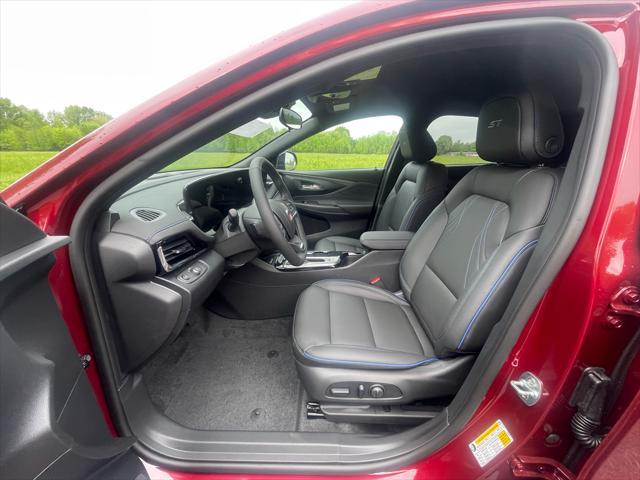 new 2025 Buick Envista car, priced at $28,580