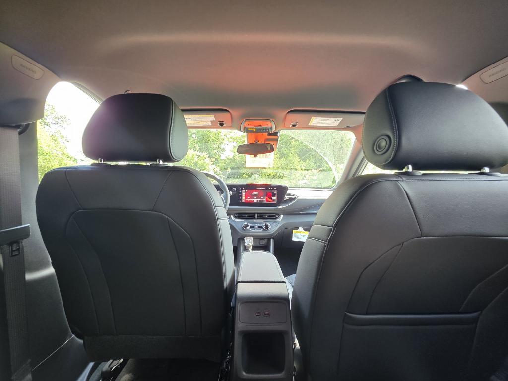 new 2025 Buick Envista car, priced at $27,280