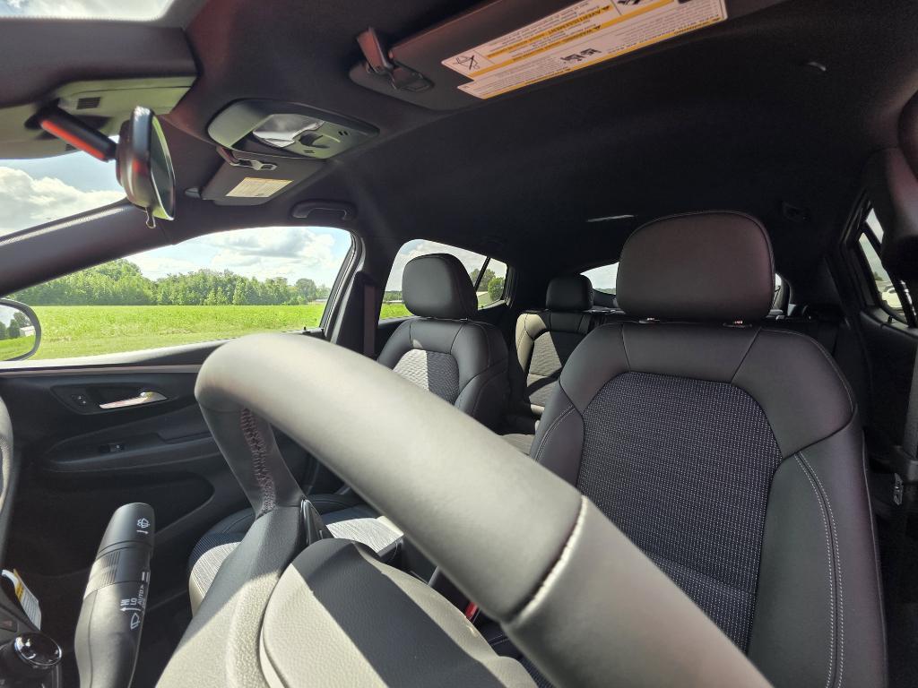 new 2025 Buick Envista car, priced at $27,280
