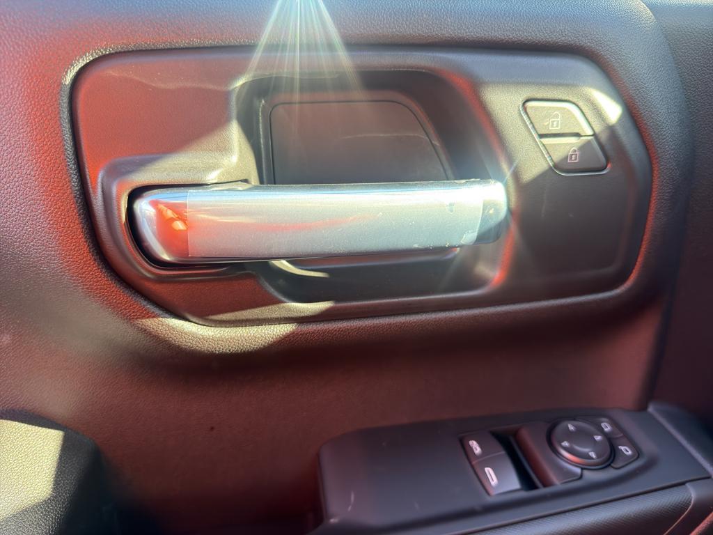 new 2026 GMC Sierra 1500 car, priced at $44,555