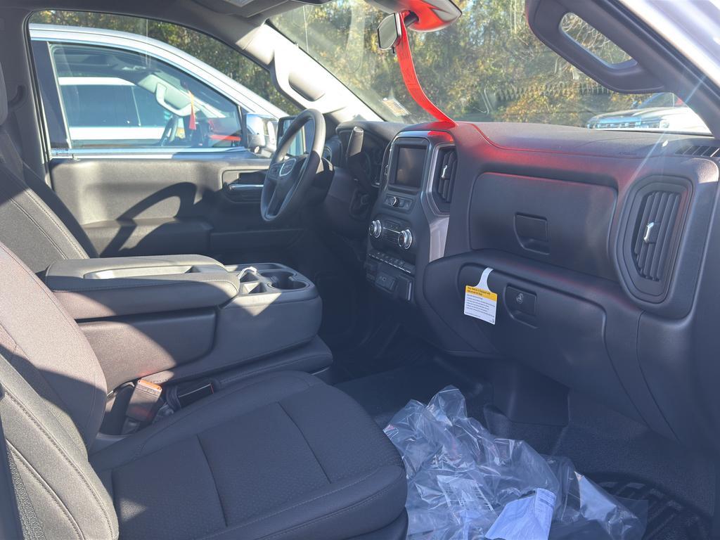 new 2026 GMC Sierra 1500 car, priced at $44,555