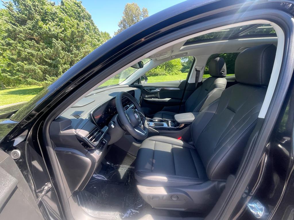 new 2025 Buick Envision car, priced at $41,235