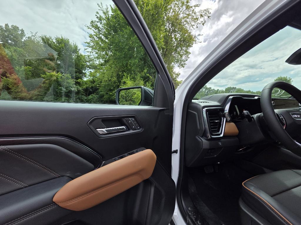 new 2026 GMC Canyon car, priced at $52,620