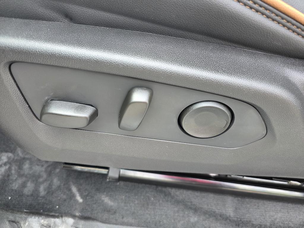 new 2026 GMC Canyon car, priced at $52,620