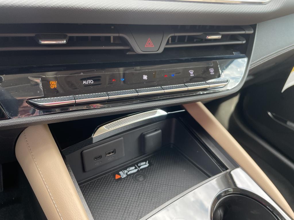 new 2025 Buick Envision car, priced at $41,235