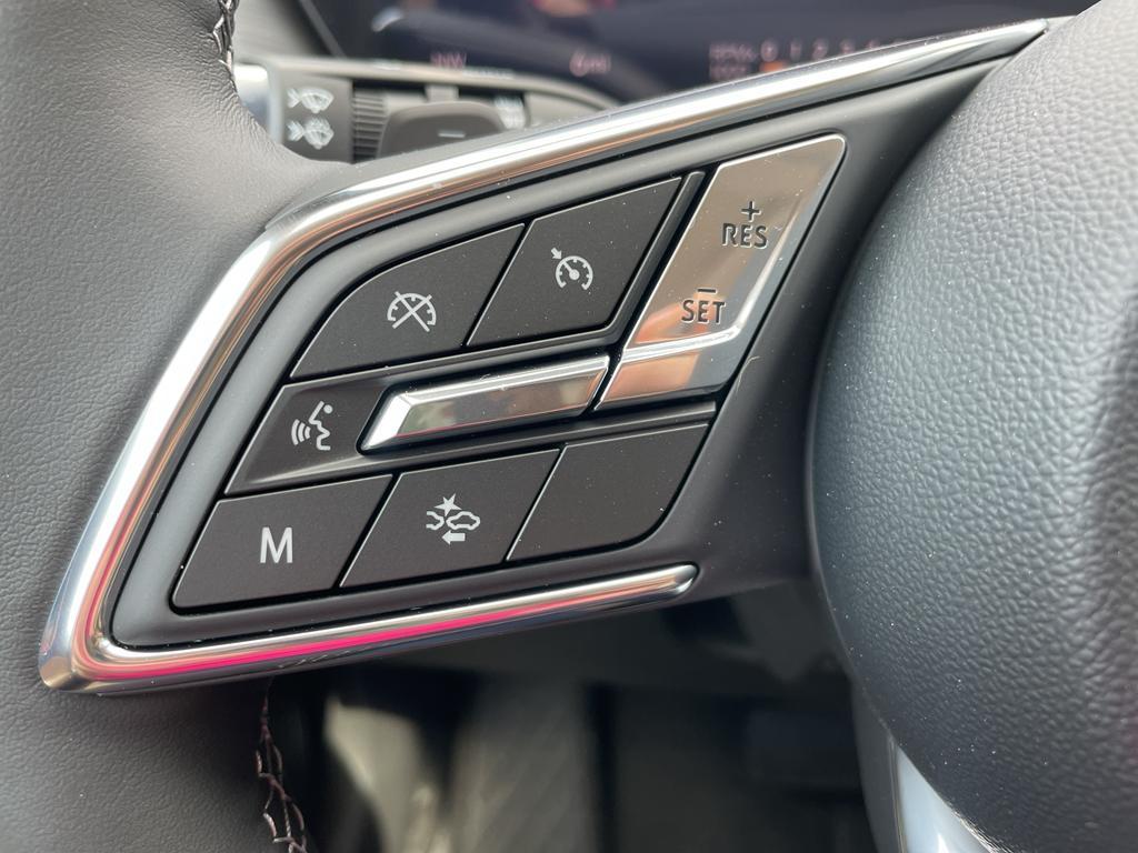 new 2025 Buick Envision car, priced at $41,235