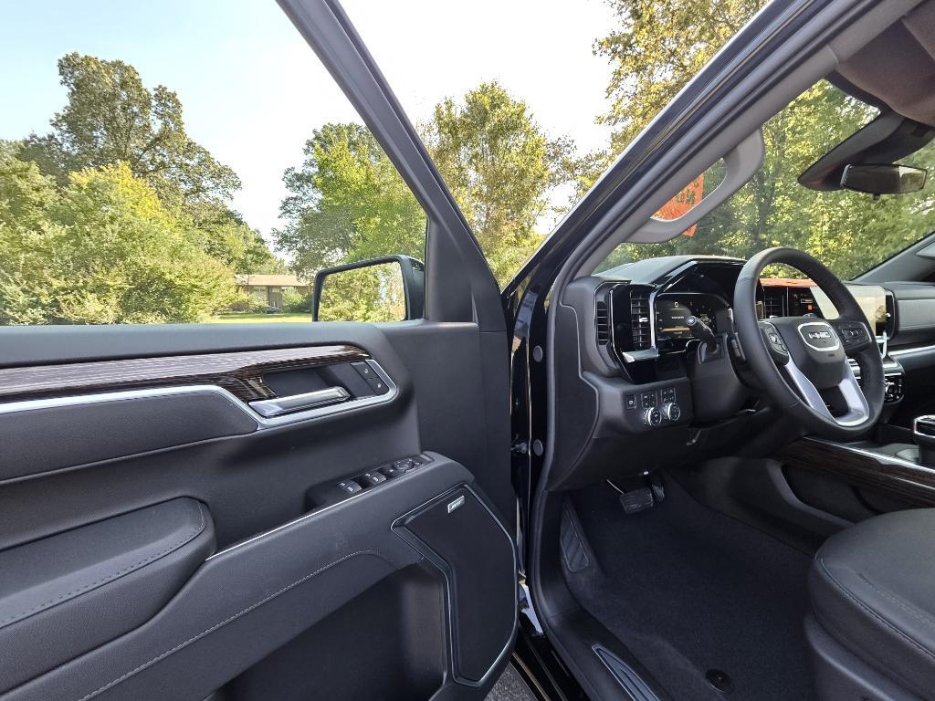 new 2026 GMC Sierra 1500 car, priced at $68,650
