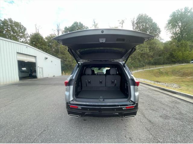 new 2025 Buick Enclave car, priced at $49,290