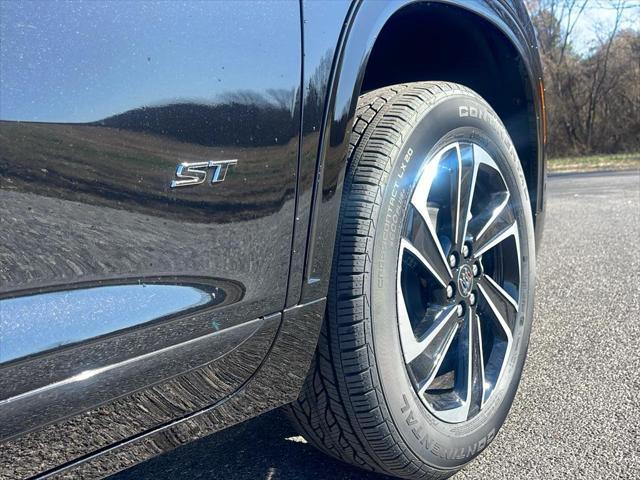 new 2025 Buick Enclave car, priced at $56,485