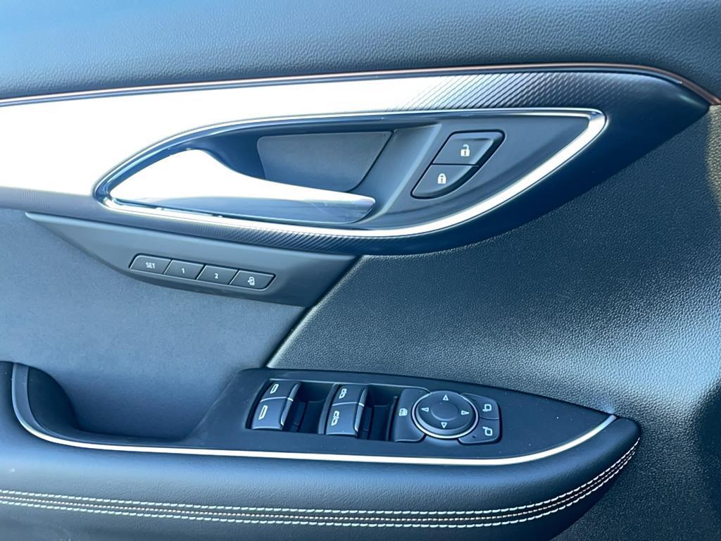 new 2025 Buick Envision car, priced at $42,235