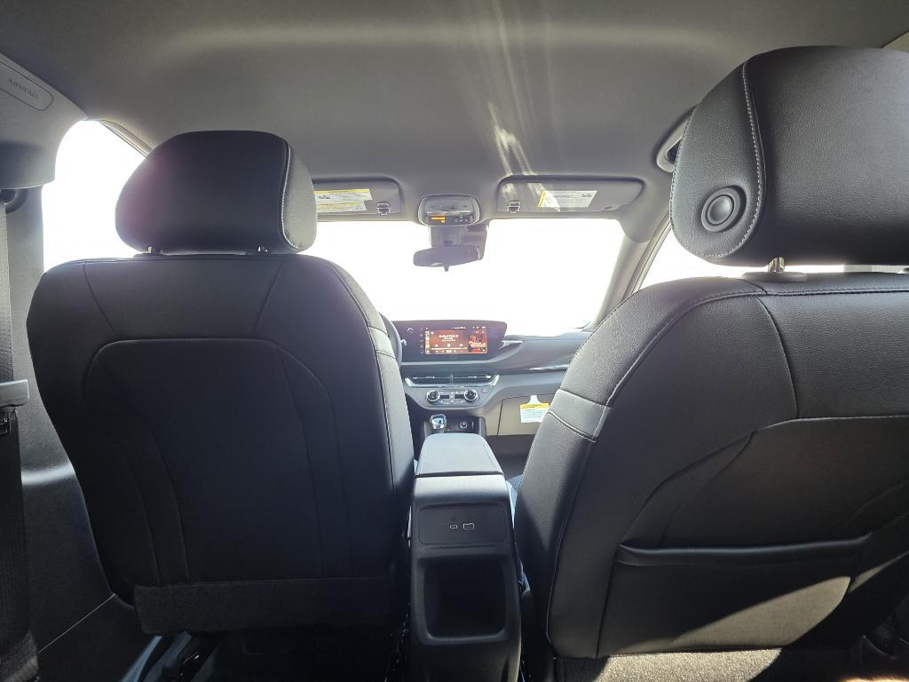 new 2025 Buick Envista car, priced at $27,280