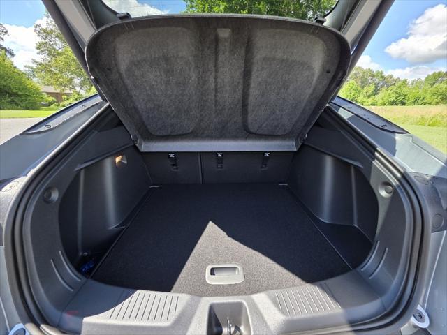 new 2025 Buick Envista car, priced at $27,280