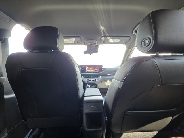 new 2025 Buick Envista car, priced at $27,280