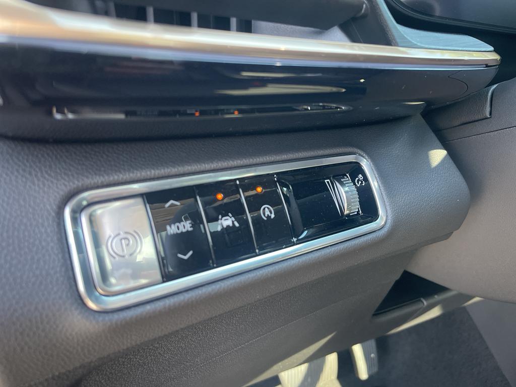 new 2025 Buick Envision car, priced at $47,595