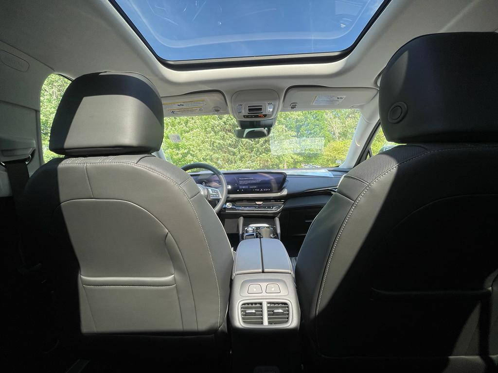 new 2025 Buick Envision car, priced at $47,595