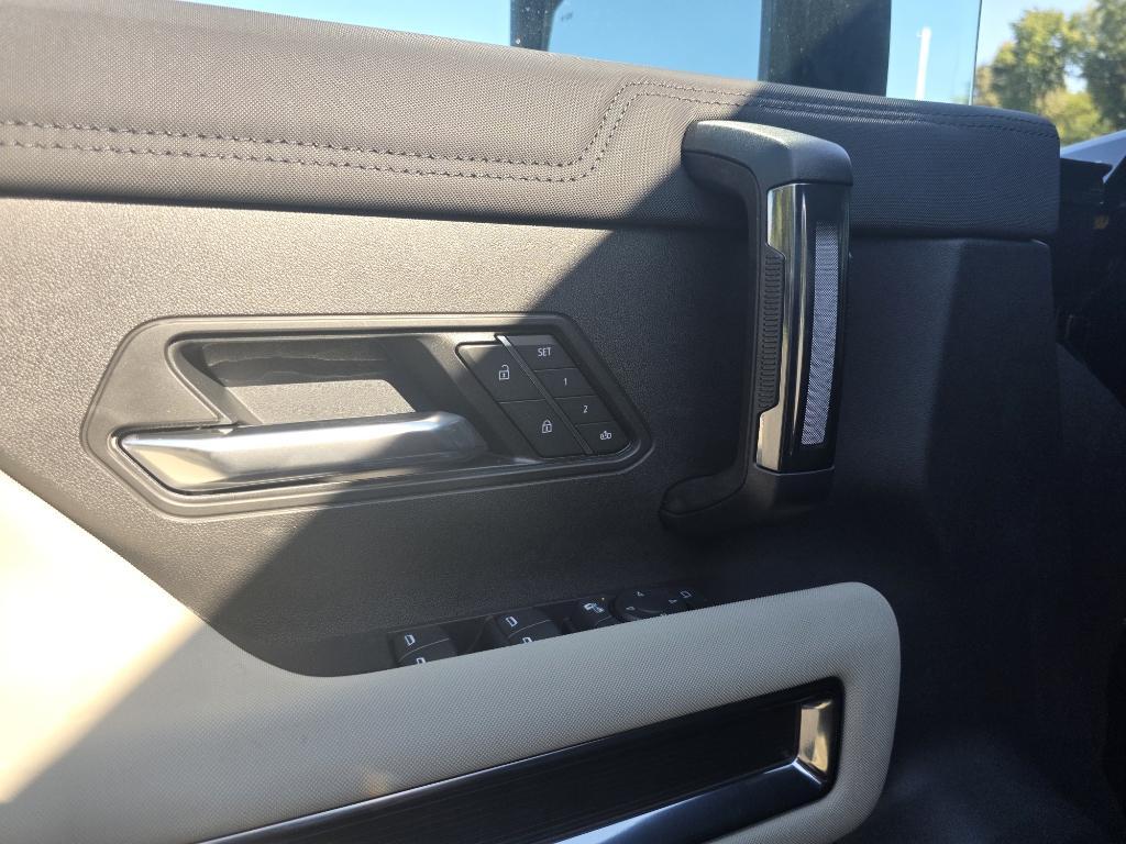 new 2026 GMC HUMMER EV SUV car, priced at $99,630