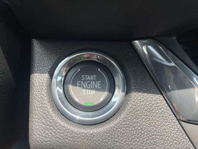 new 2025 Buick Envista car, priced at $25,690
