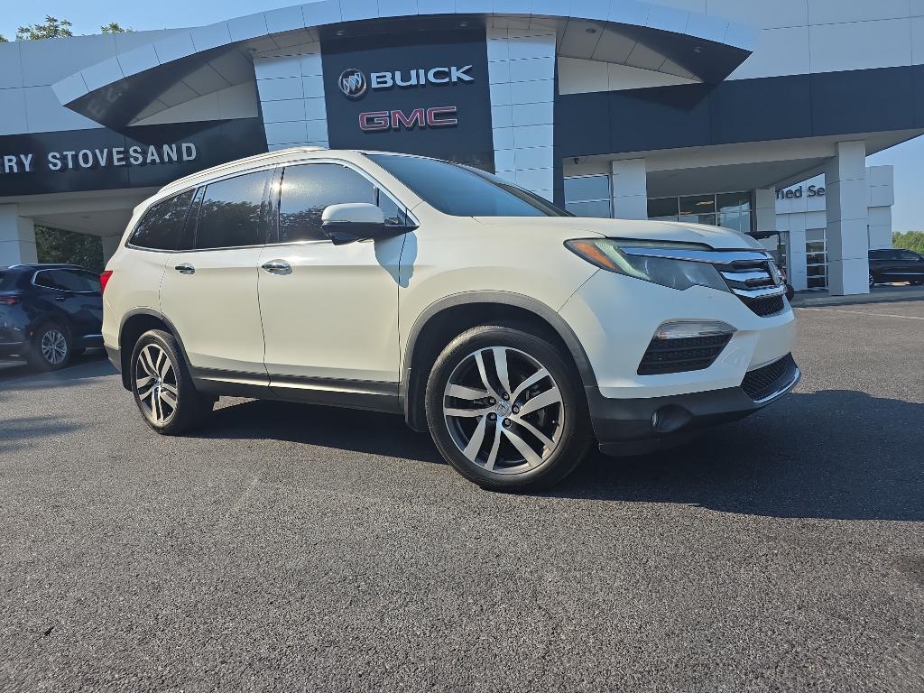 used 2017 Honda Pilot car