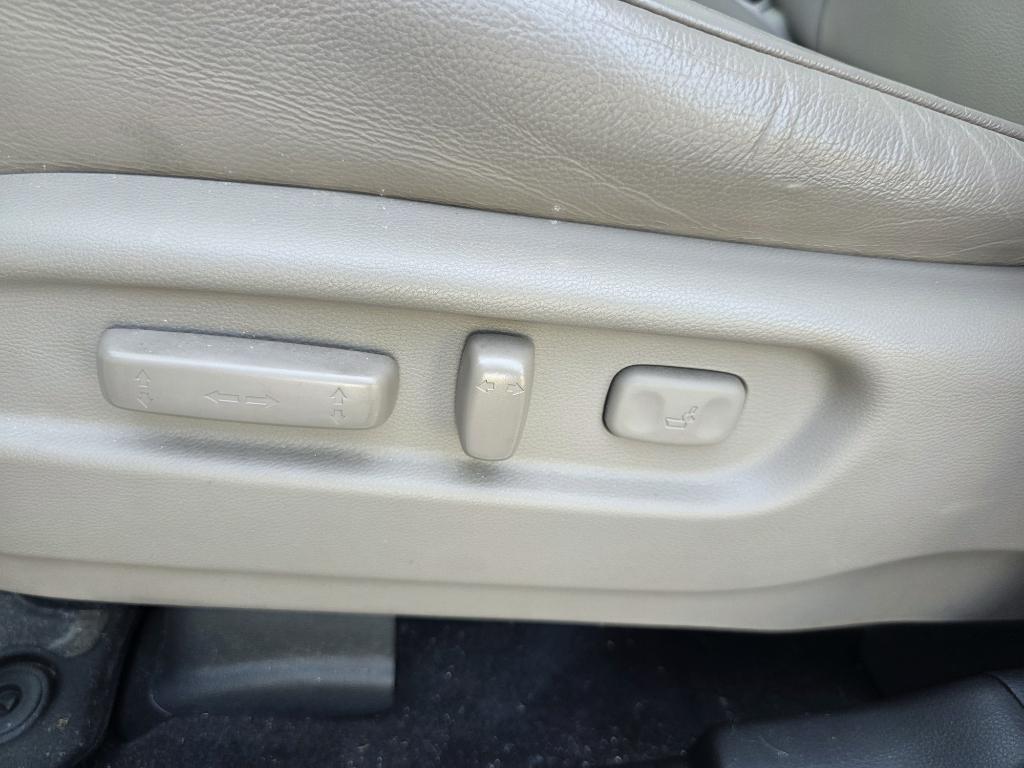 used 2017 Honda Pilot car, priced at $21,995
