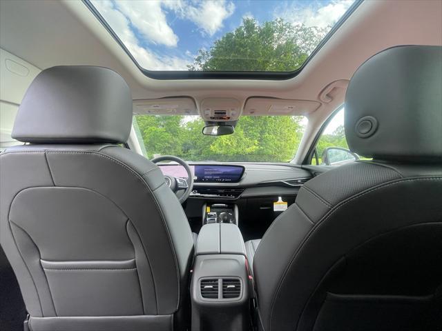 new 2025 Buick Envision car, priced at $41,235