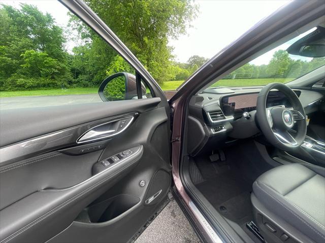 new 2025 Buick Envision car, priced at $41,235